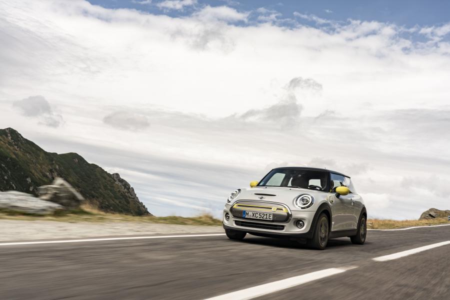  Mini Cooper SE (F56) 2019 года  (WW) (фото 114 из 132)